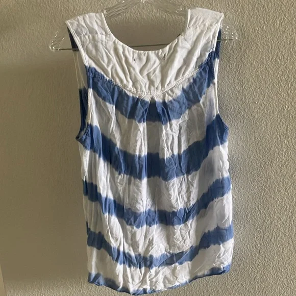 Hazel Sleeveless Twist Front High-Low Blue & White Stripe‎ Top Sz M- EUC - Picture 3 of 9